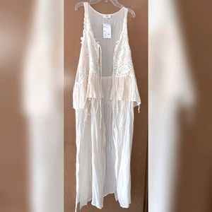 Queen Bee Couture/Umgee Long Sleeveless Cardigan